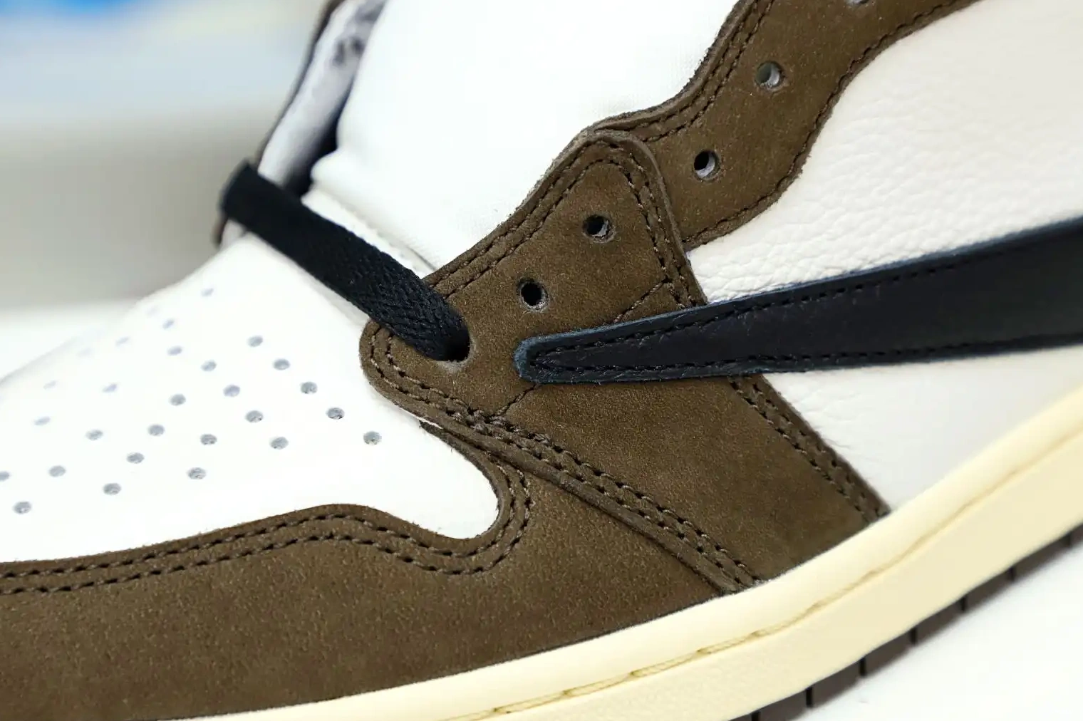 TRAVIS RETRO AIR OG X 'MOCHA' HIGH JORDAN Kimikick 1 SCOTT 0421